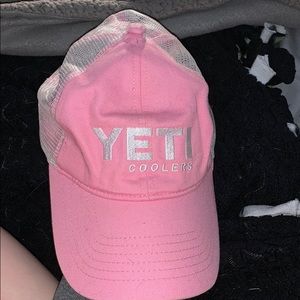 YETI HAT